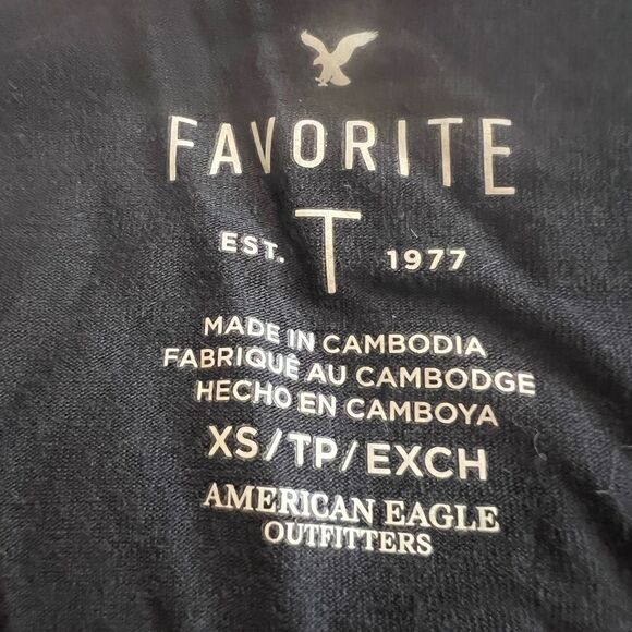 American Eagle size XS embroidered v neck blouse - Picture 5 of 5